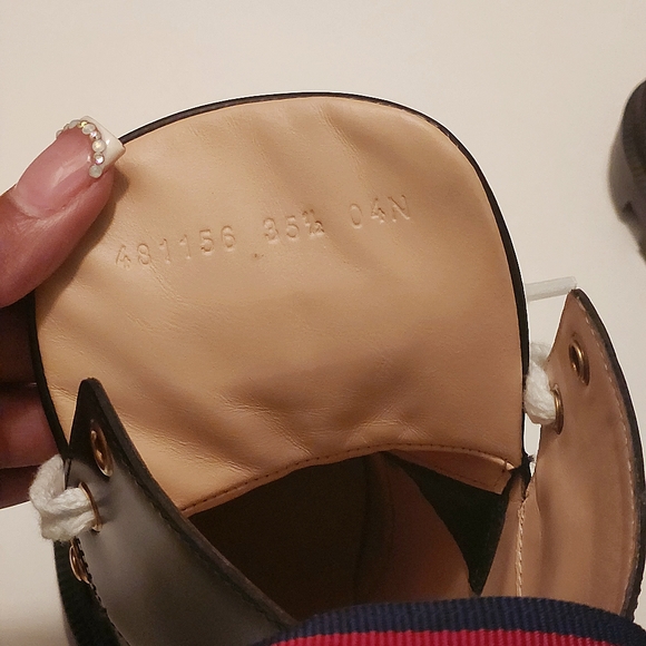 GUCCI Leather Ankle Boot with Belt 35.5 - Picture 7 of 8